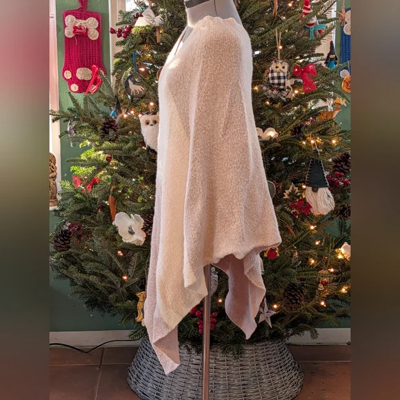 Anthropologie Cream and Tan Poncho - Picture 3 of 5